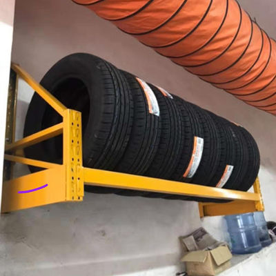 Links-het Rek van Douanelogo heavy duty tire rack, Dik gemaakte Rek van de Muur het Hangende Band, het Rek van de Staalvertoning voor Winkel