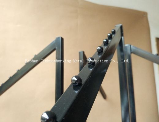 Aangepast Logo Width 600mm Hoogte 1720mm Kledende Organisator Rack