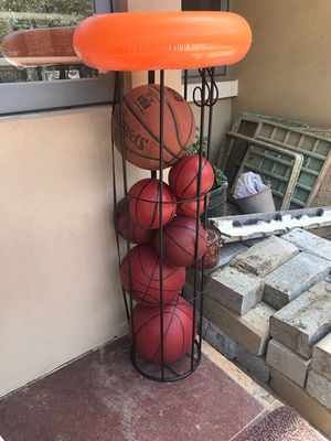 Vloer die van de Garagesporten van H1020mm W270mm de Balopslag, het Verticale Rek van de Basketbalopslag bevinden zich