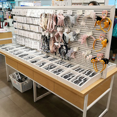TUV het Ijzer van Goedkeuringshongchuang en Houten Planken voor Boutique, het Rek van het Vertoningsmetaal